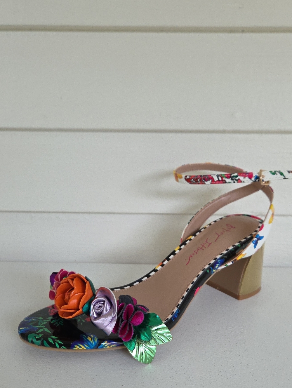 Betsey Johnson Darcee Floral Colorful Ankle-Strap Block Heel Sandal Size 7.5